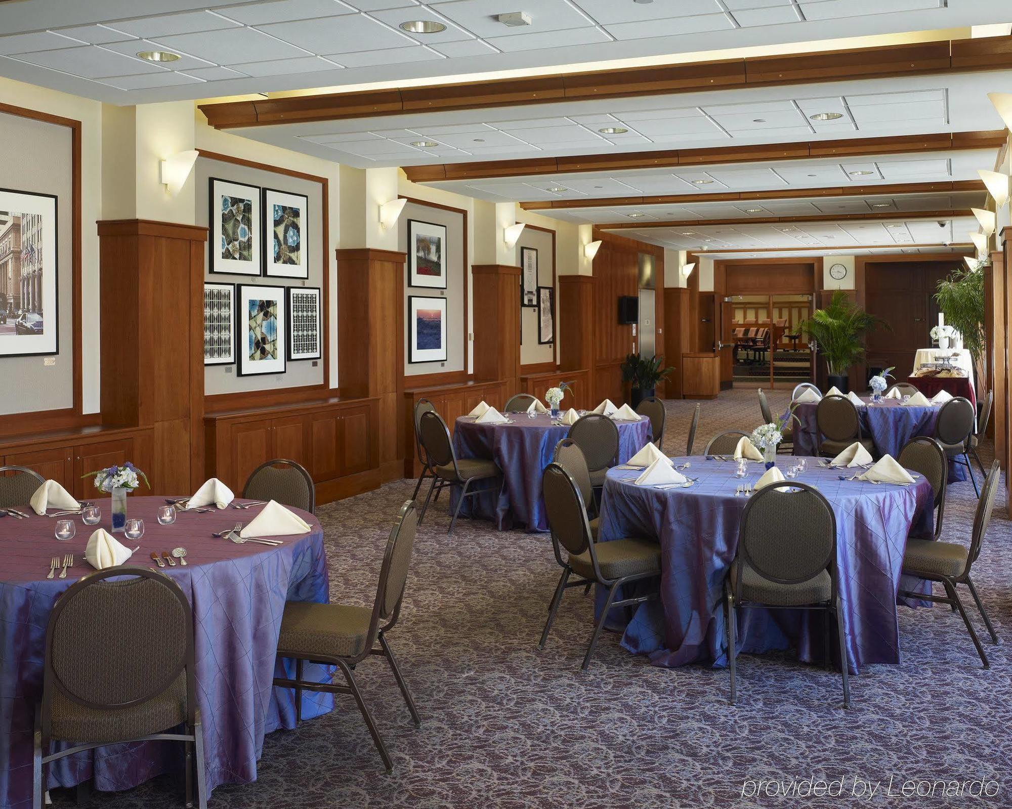 The Blackwell Columbus Restoran foto